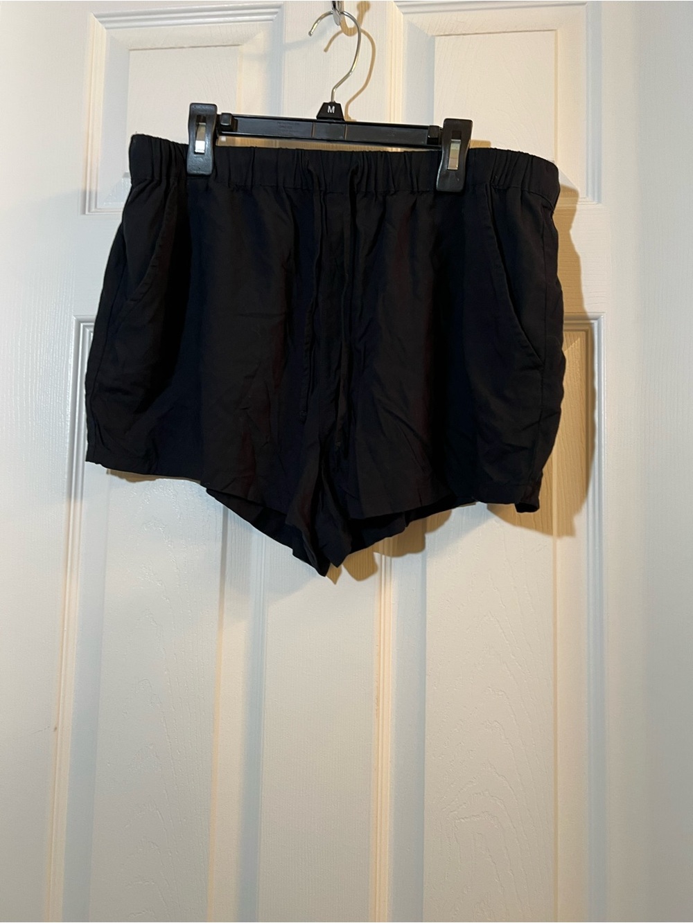 🦋 SO Black high rise soft Elastic-Waist Athletic Shorts size large